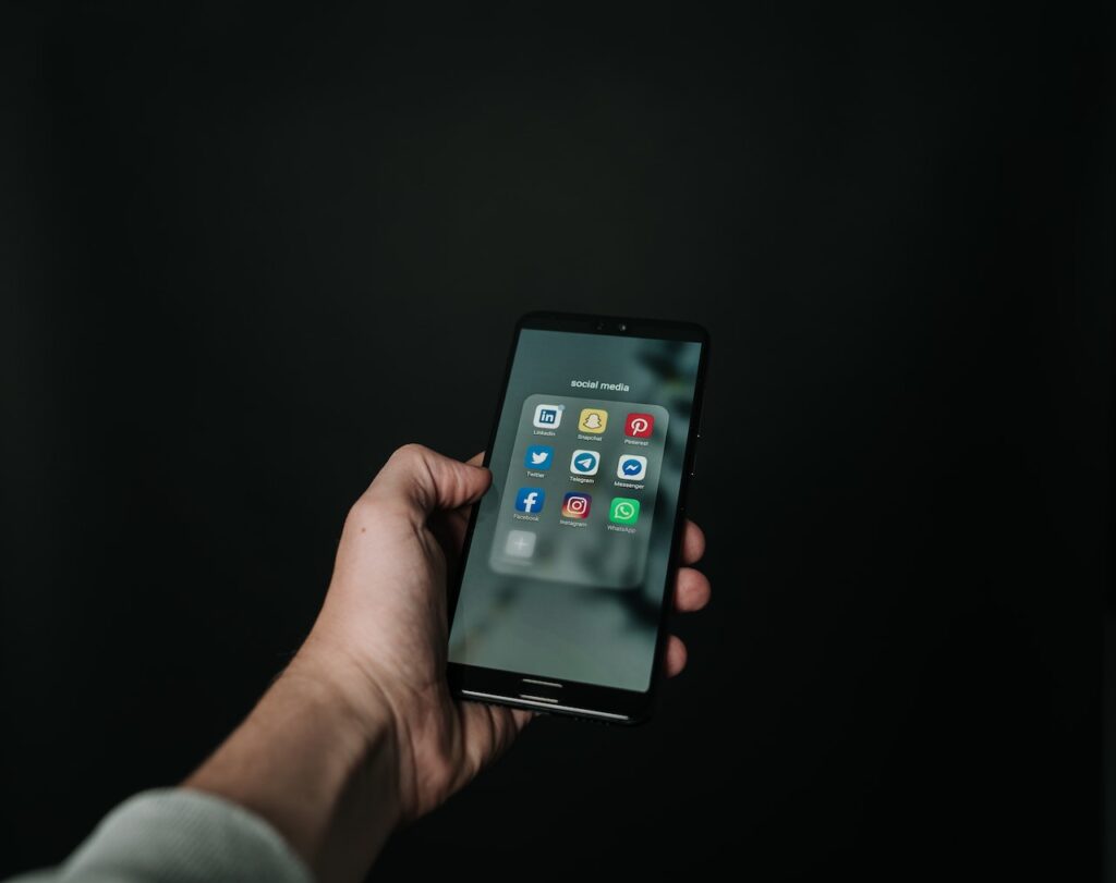 Synergizing Client Acquisition: Harnessing Social Media Management Tools for Free Offerings